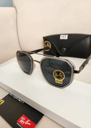 Ray Ban