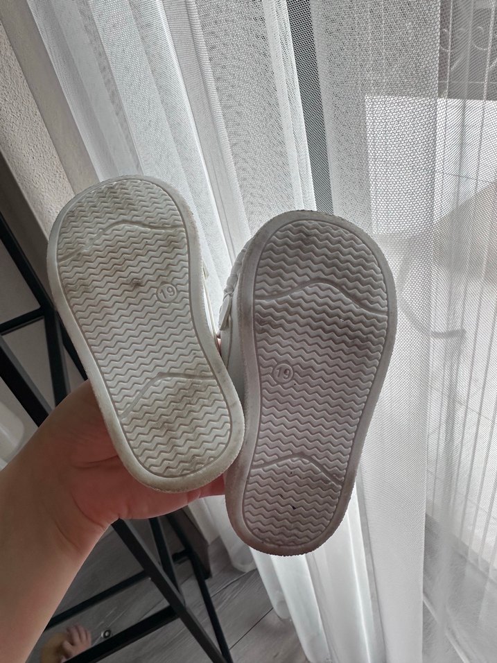 Erkek Çocuk Beyaz klasik Ayakkabı 19 numara - Görsel 4