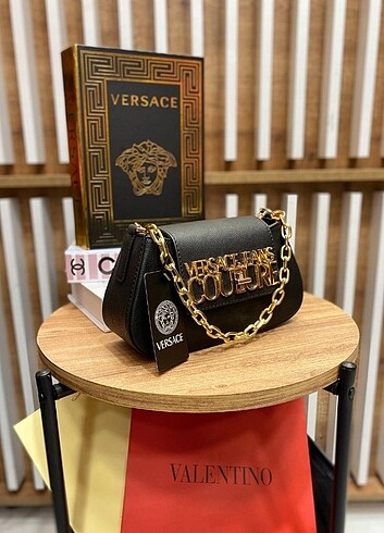 VERSACE