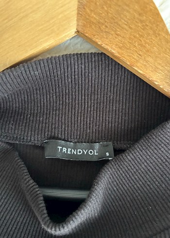 Trendyol & Milla Baskılı Crop Bluz