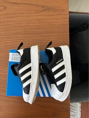 21 Beden siyah Renk Adidas 21 numara çocuk ayakkabı