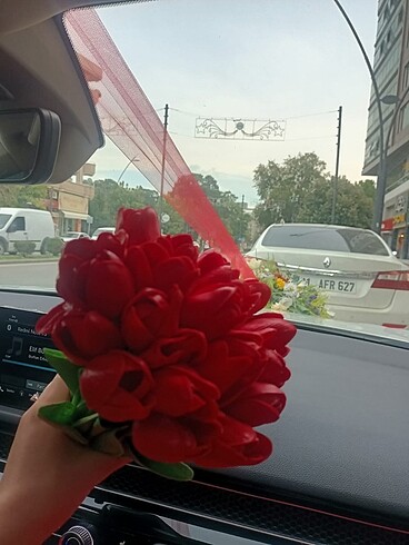 Beden Kırmızı lale