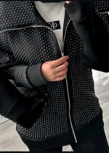 Zara Siyah Fermuarlı Kadın Midi Ceket