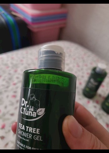 Farmasi Dr. C. Tuna Çay Ağacı Özlü Duş Jeli 225ml
