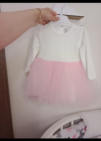 Bebek elbisesi