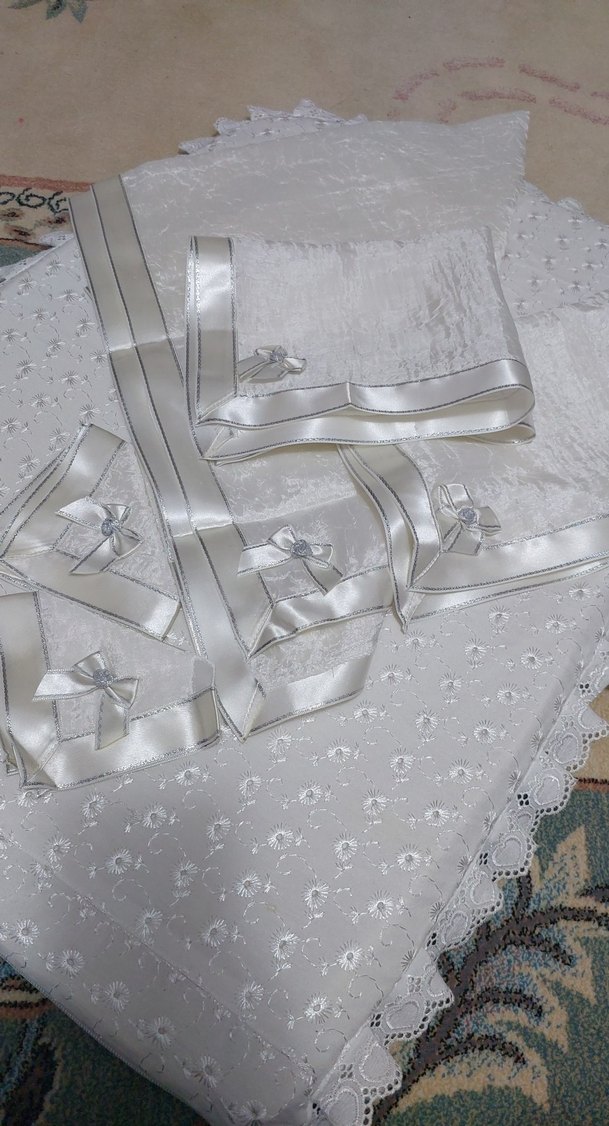 Gri Nakışlı Beyaz Salon Takımı - Görsel 2