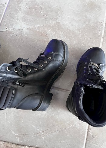 37 Beden Siyah Kemerli Stiletto Topuklu Goth Kadın Bot