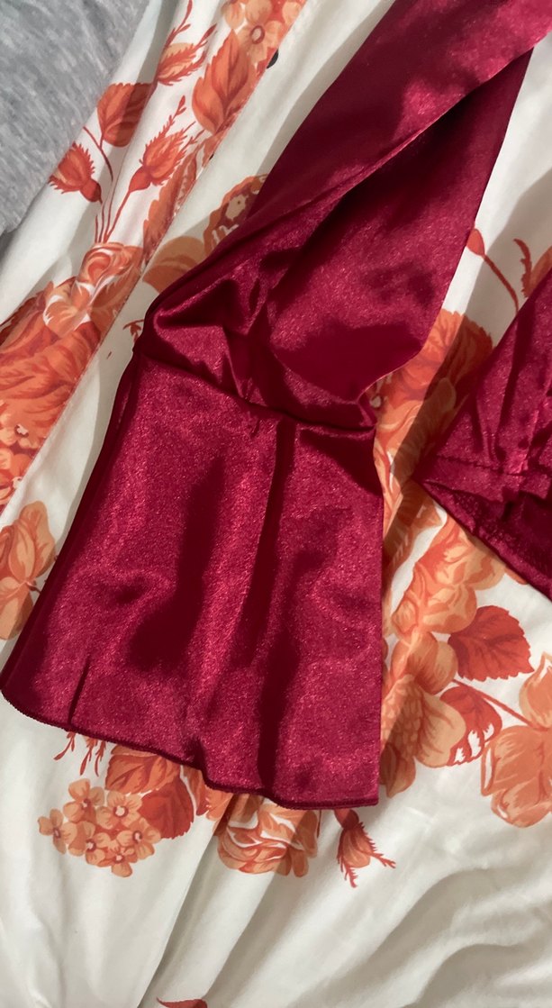 Bordo Parlak Saten V Yaka Drapeli Kadın Gömlek - Görsel 2