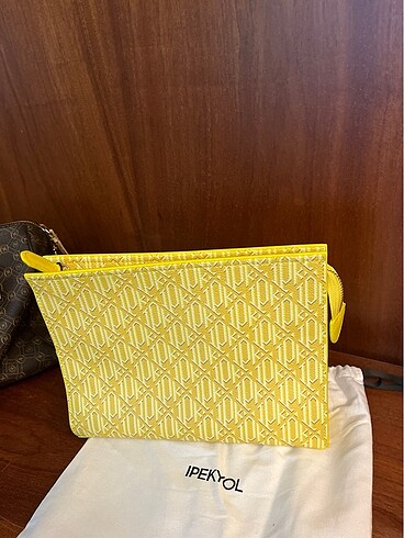 İpekyol clutch