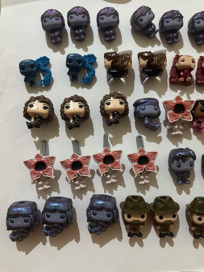 Kinder joy stranger things figürleri - Görsel 3