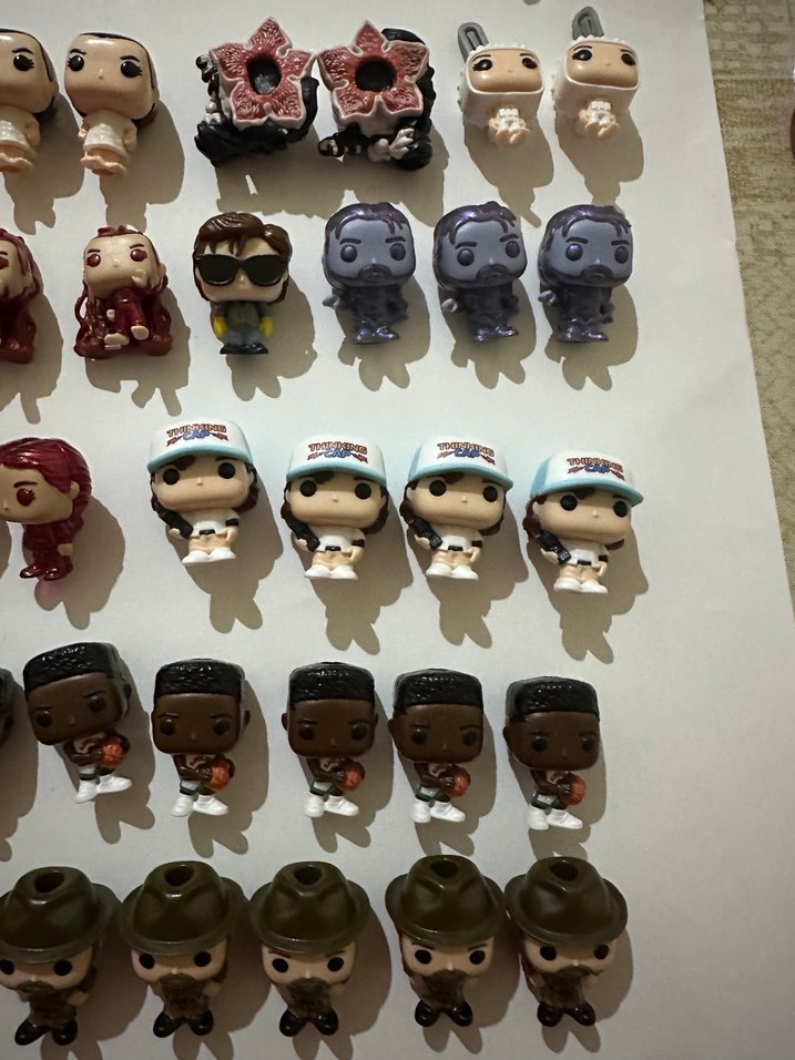 Kinder joy stranger things figürleri - Görsel 5