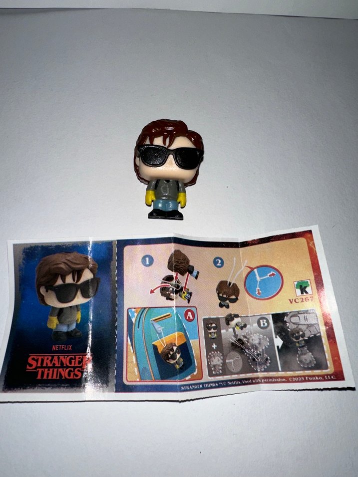 Kinder joy stranger things steve - Görsel 3