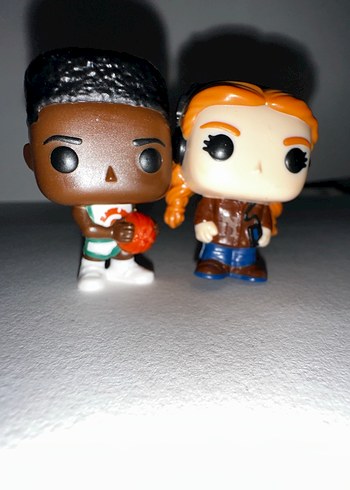 Kinder joy stranger things lucas ve max - Görsel 2