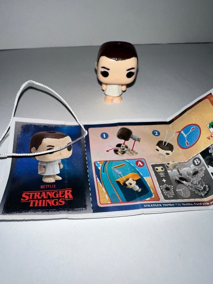 Kinder joy stranger things eleven - Görsel 4