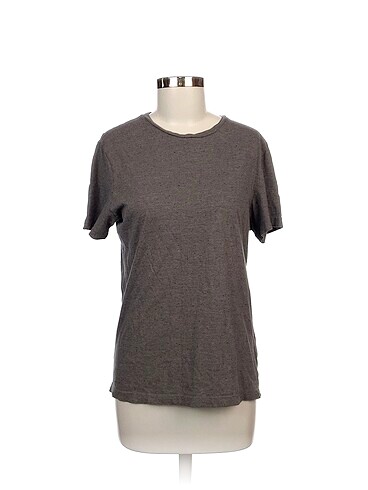 H&M T-shirt %70 İndirimli.