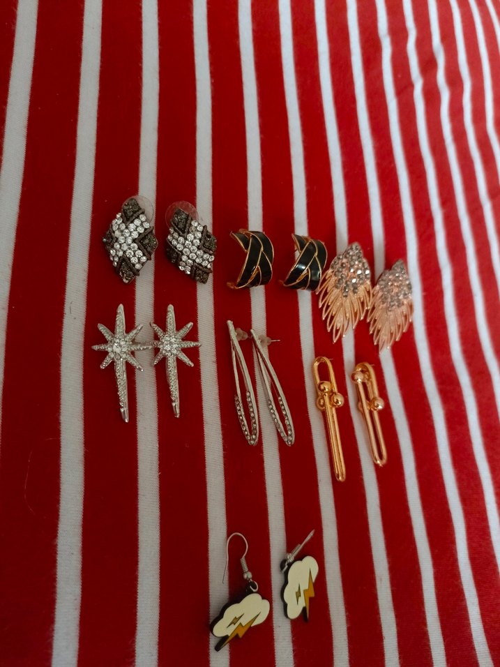 Toplu Kadın Küpeler - Görsel 3