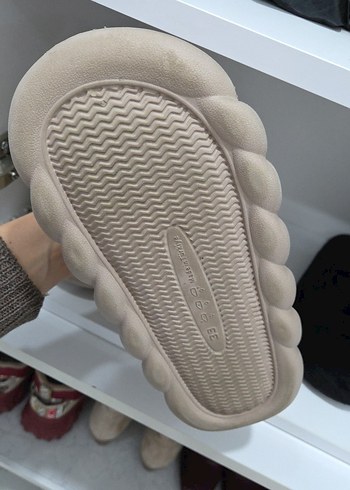 Kız Çocuk Örgü Bej Sıcak Terlik - Görsel 3