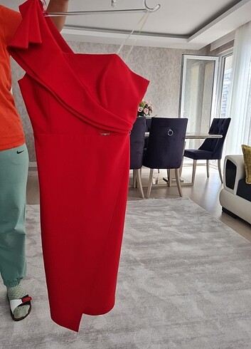 Diğer 1 defa giyildi temiz kuru temizleme yapılmış