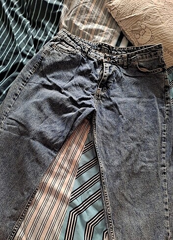46 Beden mavi Renk Trendyol curve jean 