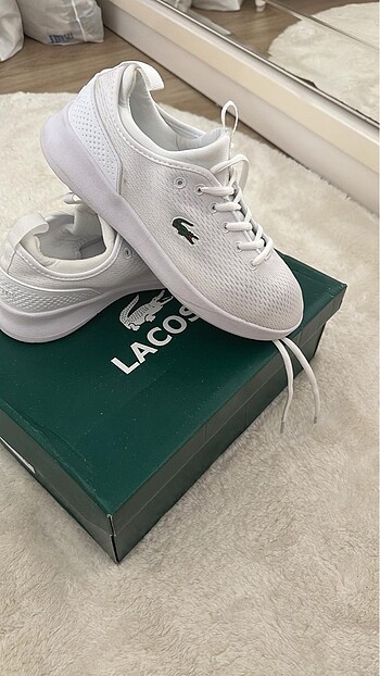 Lacoste 40 numara hic kullanilmadi
