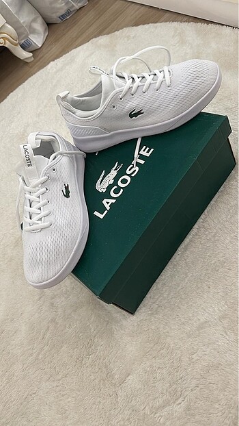 Lacoste Lacoste 40 numara hic kullanilmadi