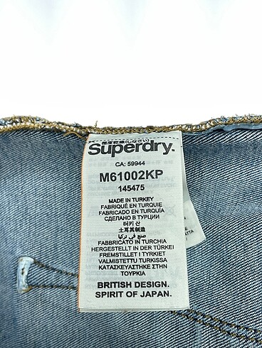 28 Beden mavi Renk Superdry Jean / Kot %70 İndirimli.