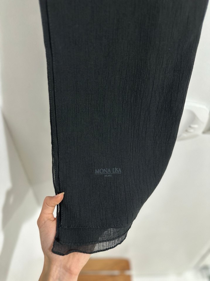 Kadın Siyah Pilili Suni Kumaş Şal - Görsel 2