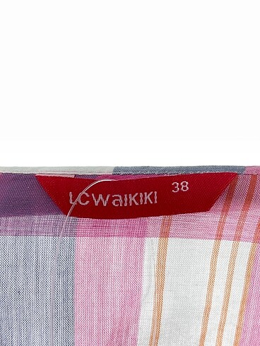 38 Beden çeşitli Renk LC Waikiki Gömlek %70 İndirimli.
