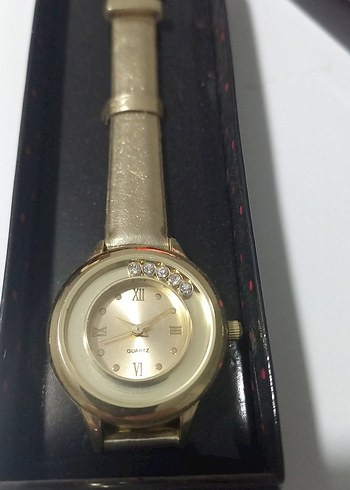 AVON Klasik Şıklık Altın Renkli Deri Kayışlı Kadın Kol Saati - Görsel 3