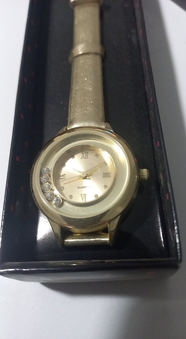 AVON Klasik Şıklık Altın Renkli Deri Kayışlı Kadın Kol Saati - Görsel 4