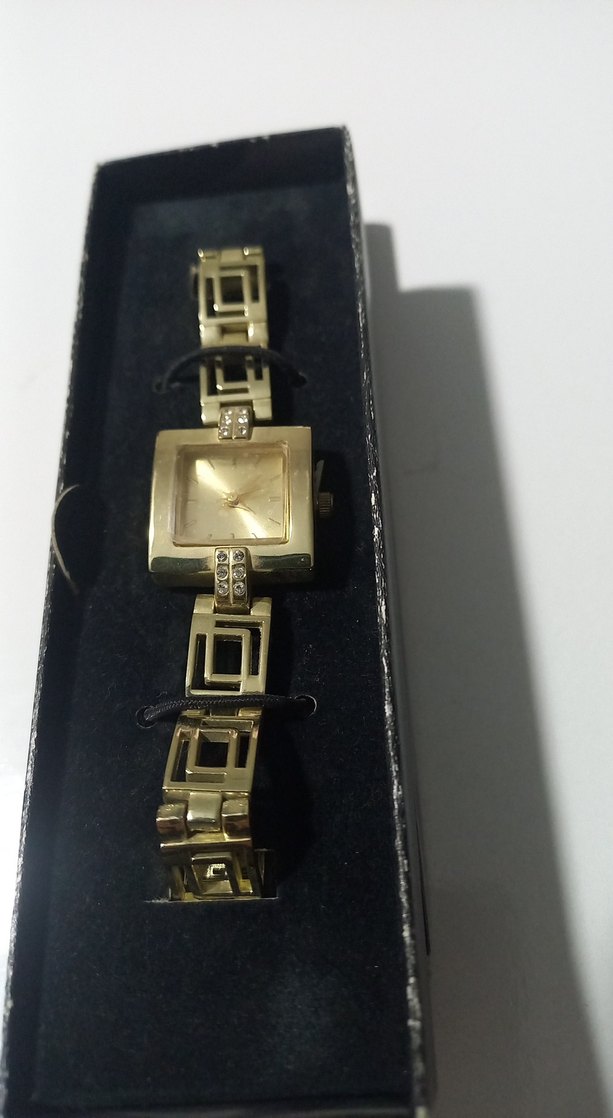 AVON Klasik Zarif Altın Renk Kadın Kol Saati - Görsel 4