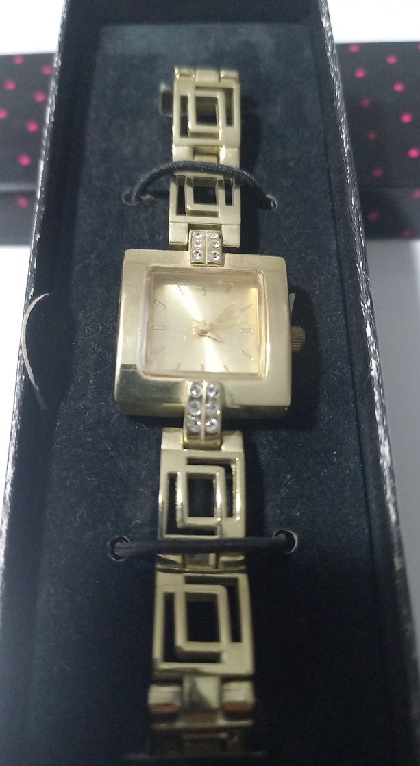 AVON Klasik Zarif Altın Renk Kadın Kol Saati - Görsel 2