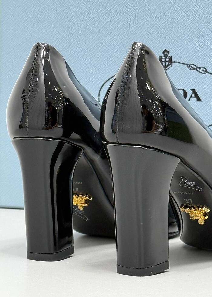 Prada topuklu ayakkabı - Görsel 3