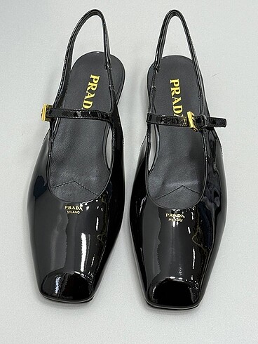 Prada terlik