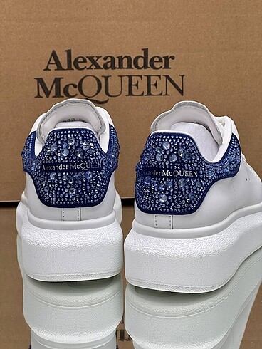Alexander McQueen Alexander McQueen