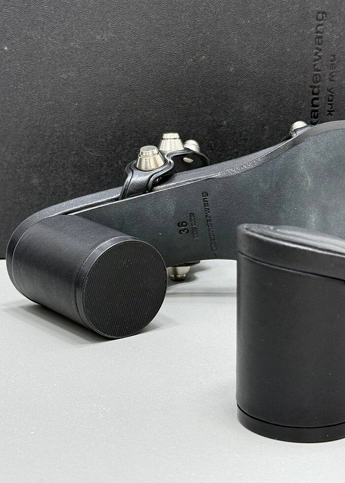 Alexanderwang topuklu terlik - Görsel 3