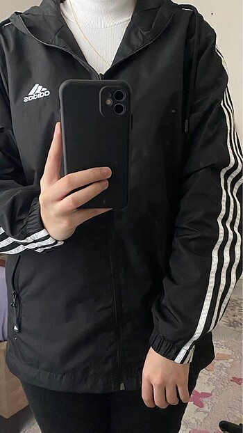 Kapusonlu adidas yagmurluk