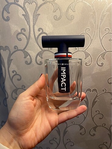 Tommy hilfiger impact parfüm şişesi