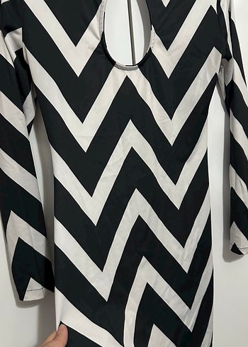 Uzun Kollu Siyah Beyaz Zebra Desenli Mini Elbise - Görsel 2