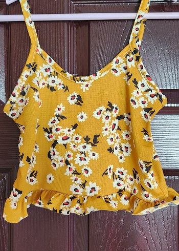 Sarı Çiçek Desenli Fırfırlı Crop Top - Görsel 3