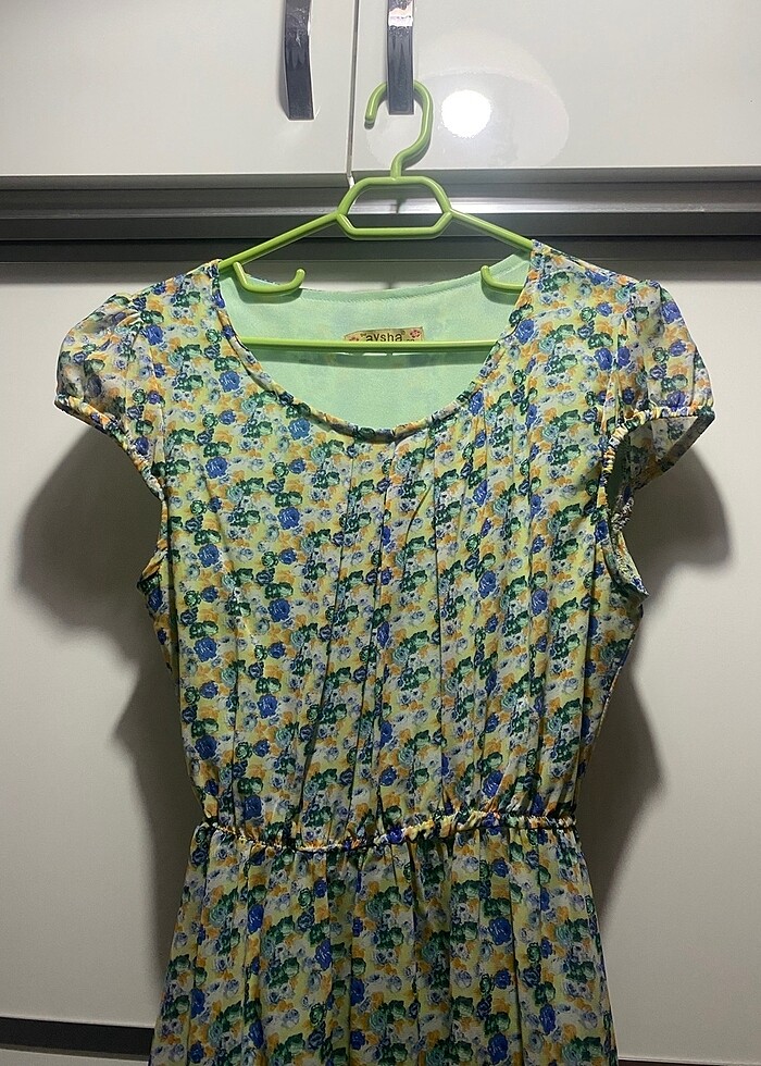 Yeşil çiçekli şifon elbise - Görsel 2