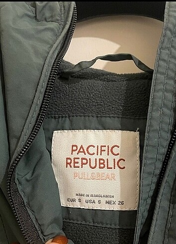 Pull and Bear Pull and bear kanguru cepli mont