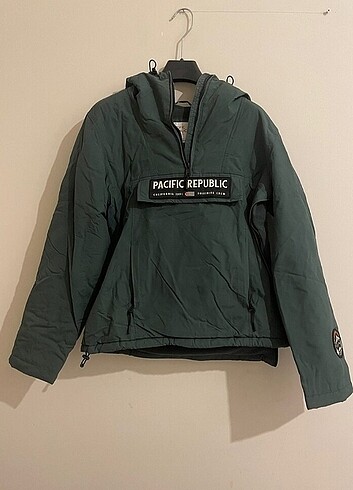 s Beden Pull and bear kanguru cepli mont