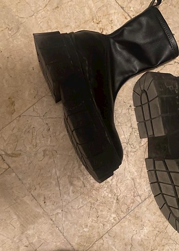 40 Beden Siyah Deri Platform Topuklu Kadın Bot Hiç GiyilmediBaam Büyük