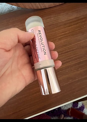  Beden Parlak Bej Kapatıcı ve Aydınlatıcı