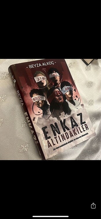  Enkaz Altındakiler