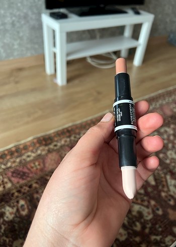 Wet n Wild Megaglo Çift Uçlu Kontür Stick - Görsel 4