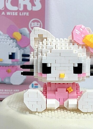 Hello kitty melody lego 