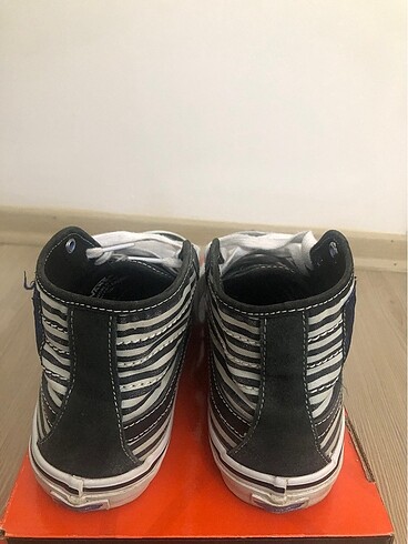 41 Beden Vans orjinal özel seri ayakkabı