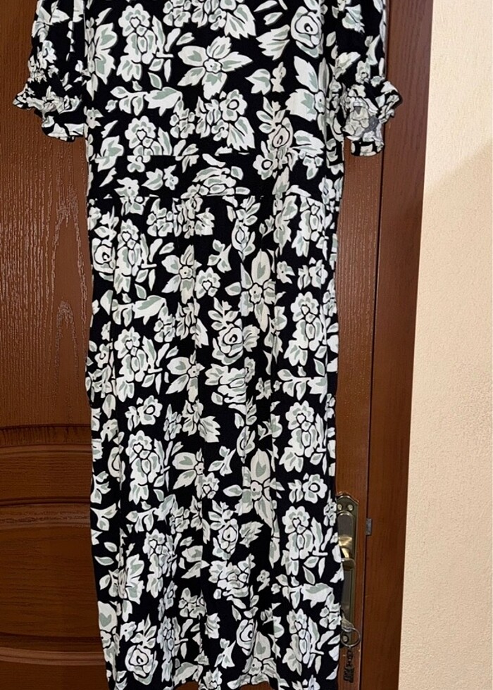 Çiçekli elbise - Görsel 3